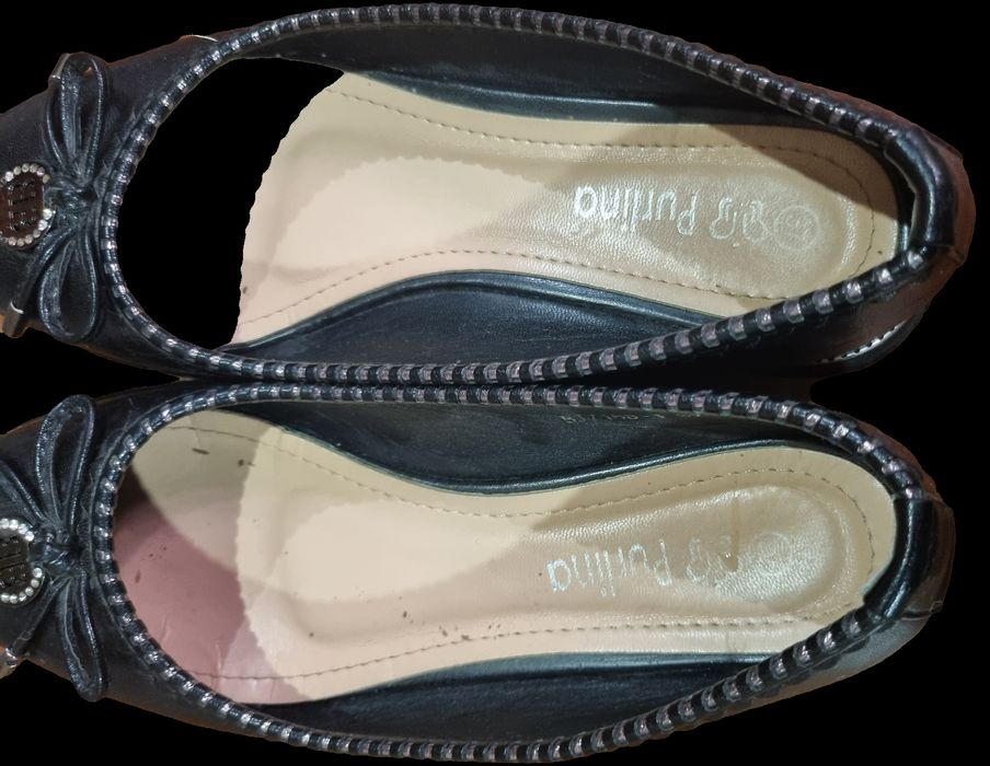 Продам туфлі для дівчинки