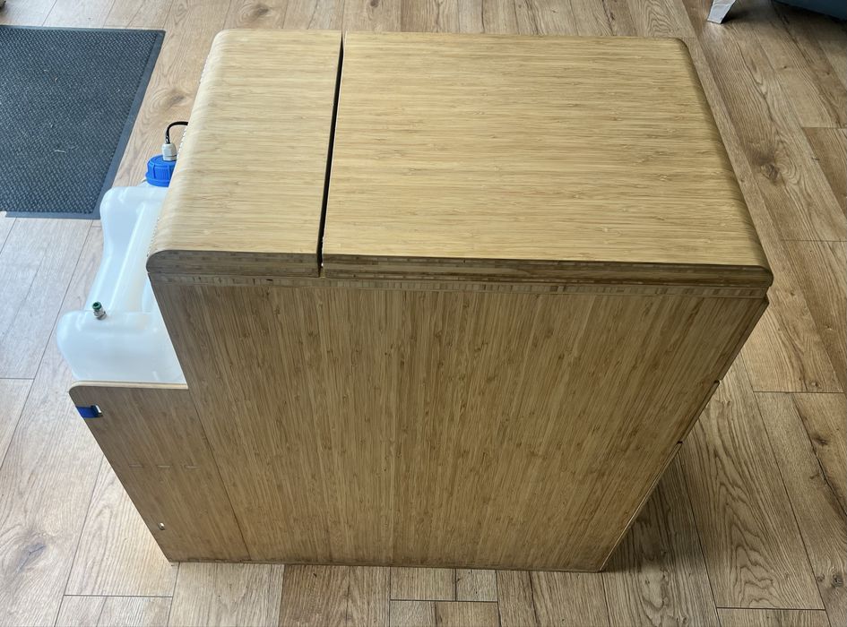 Zabudowa do busa Multivan California / Lodowka umywalka woda