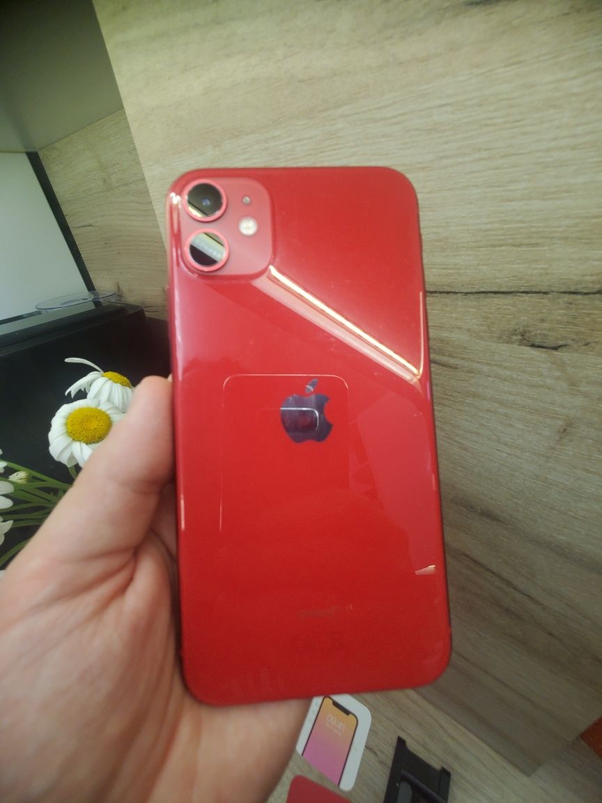 Продам Iphone 11 red 128Gb червоний