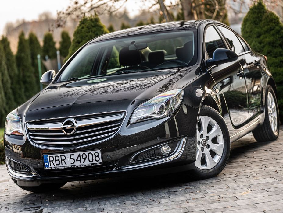 Opel Insignia SELECTION*Sedan*LEDY*Czujniki*Niski Przebieg*STAN PERFECT