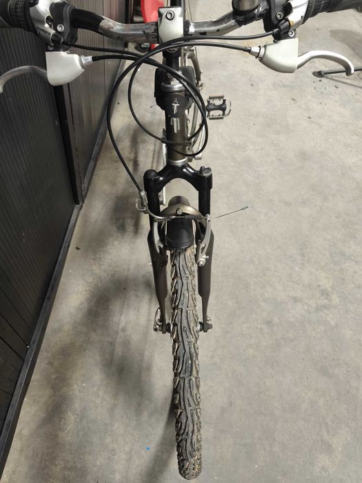 Bicicleta senhora pouco uso