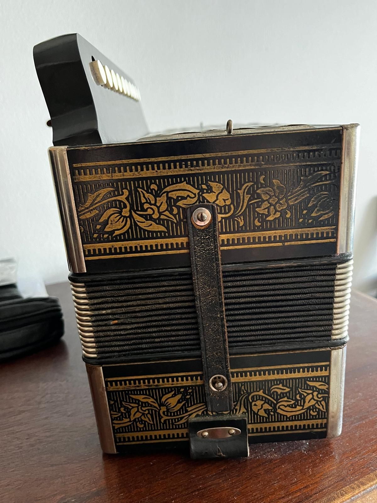 Vende-se Concertina Hohner