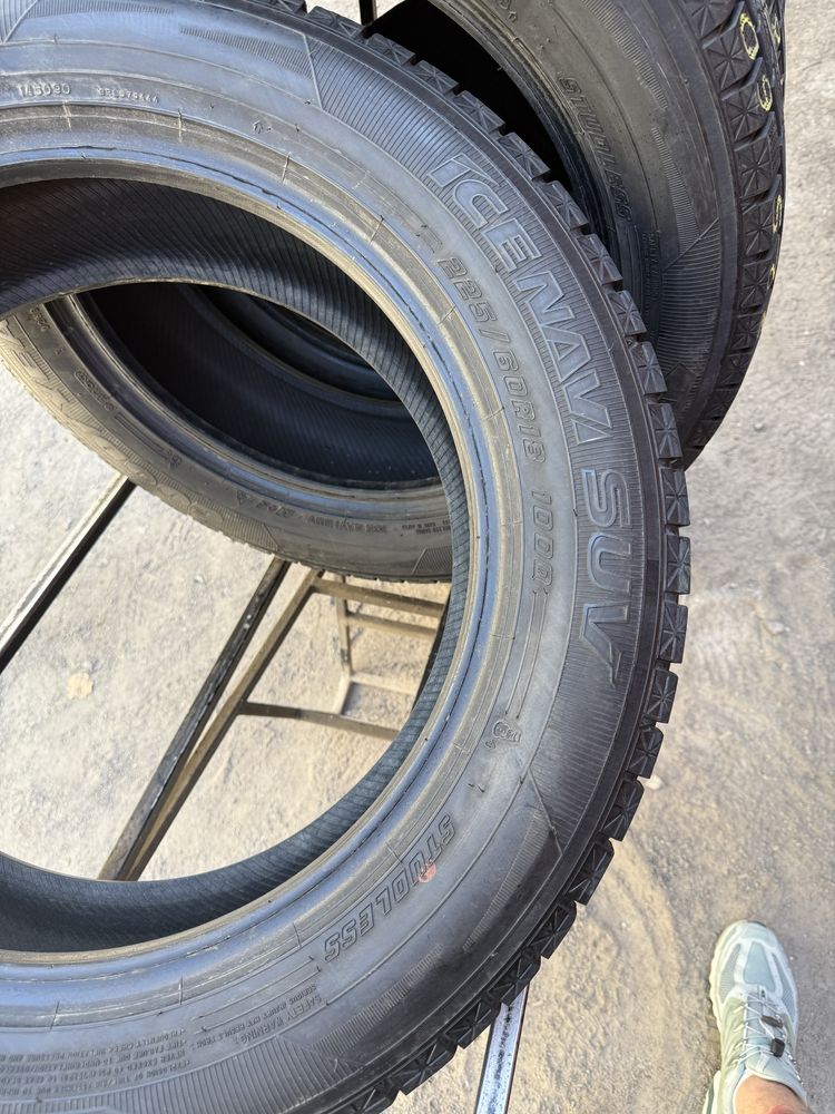 Шины Бу 225 60 R 18 Goodyear Ice Navi suv резина зима Япония