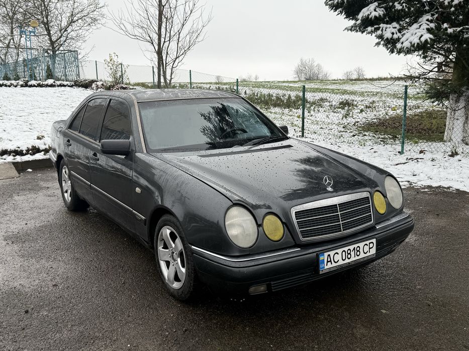 Мерседес w210. E200