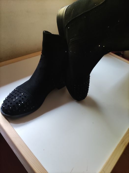 Botas pretas senhora