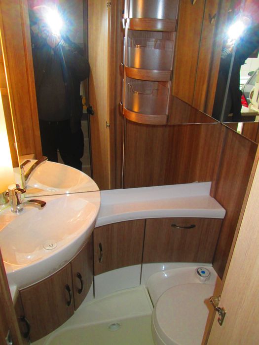 Przyczepa kempingowa Hobby De Luxe 495.
