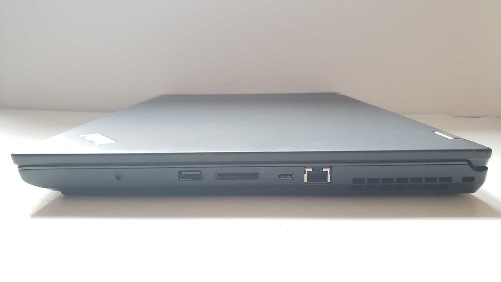Ноутбук Lenovo ThinkPad P73 i7-9850H 32GB 128GB+512GB+750Gb nVidia 4GB