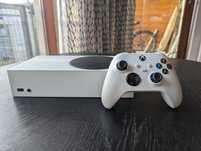 Xbox Series S z padem