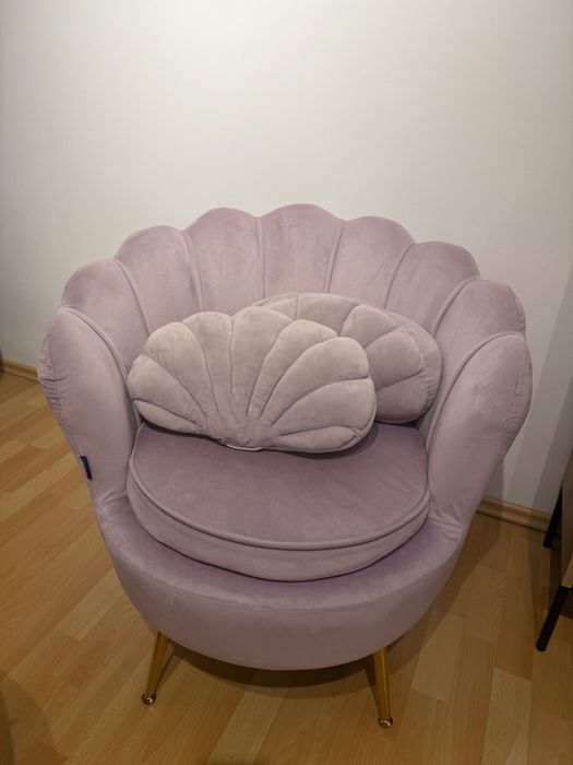 Fotel muszelka + dwie poduszki