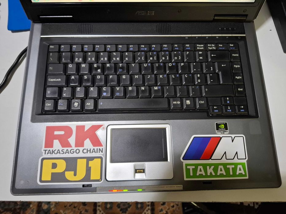 Asus F3S core2duo t7250 4gbRam 160gb hdd