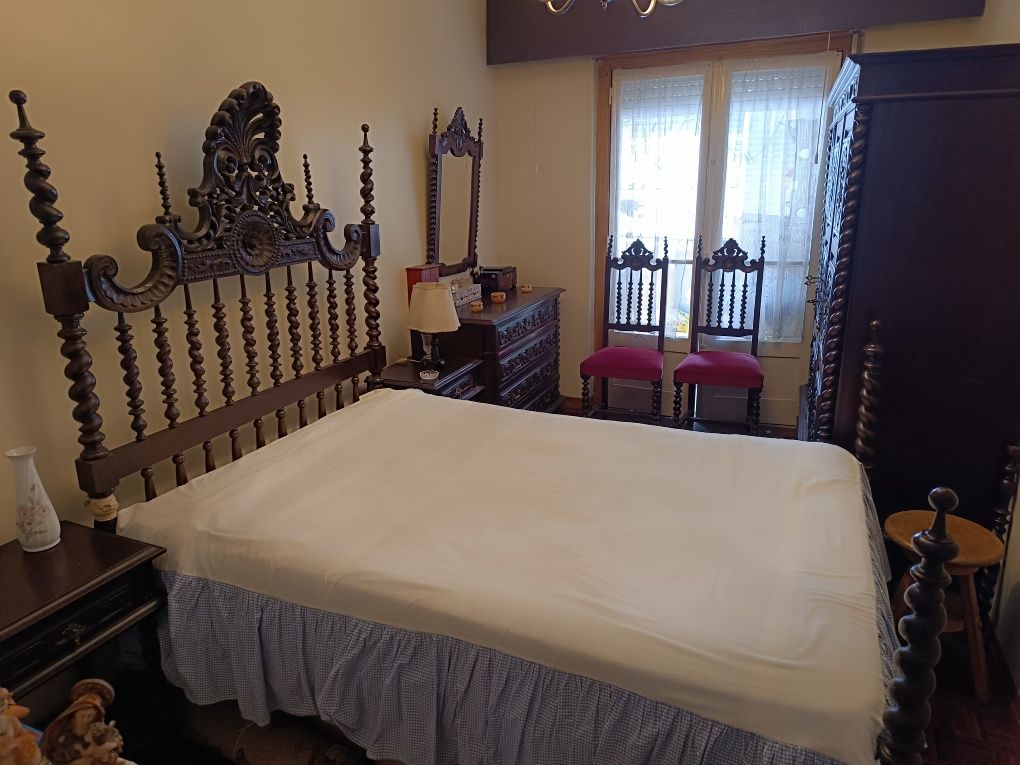 Mobília de Bilros de quarto de casal