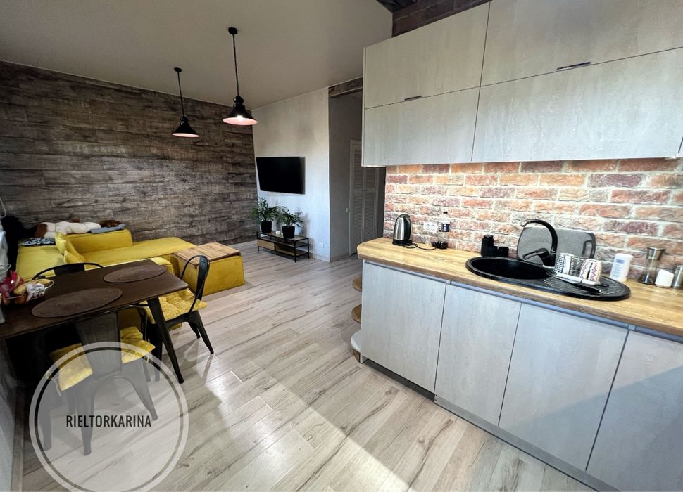 ТЦ Кіт/Скороходова 2к квартира з індивідуальним газ. Опаленням