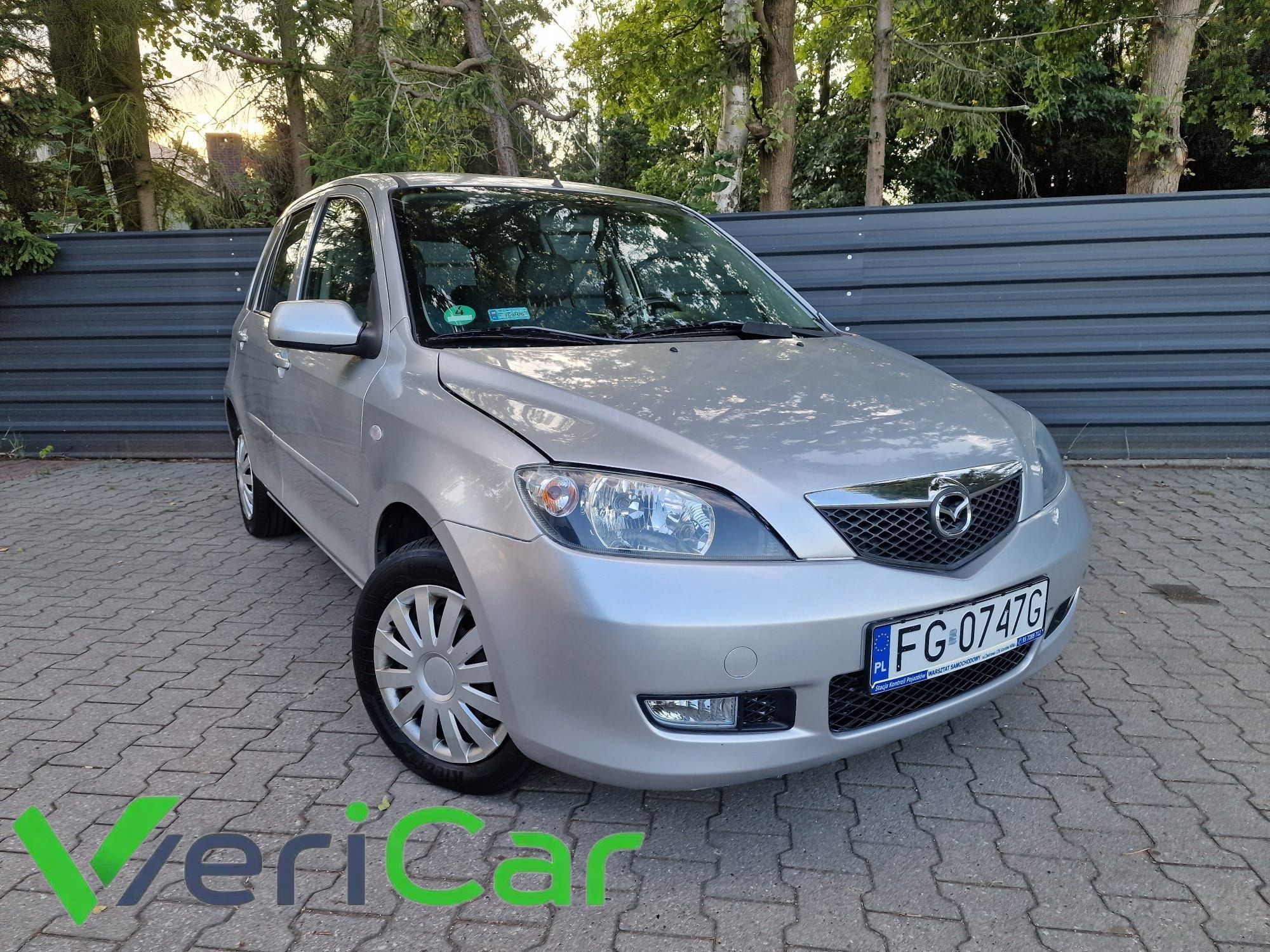 Mazda 2 - 1.4 - 2005r - Świetny stan - 0 rdzy - Niski przebieg !