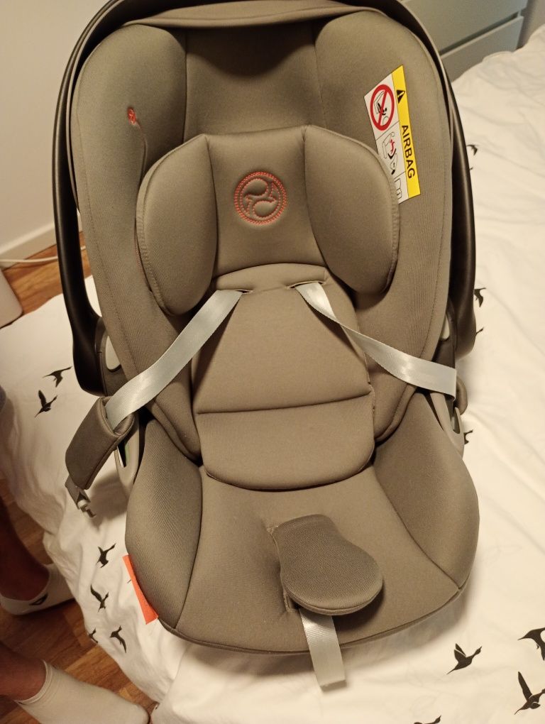 Sprzedam fotelik Cybex Cloud G I- Size 400 zł