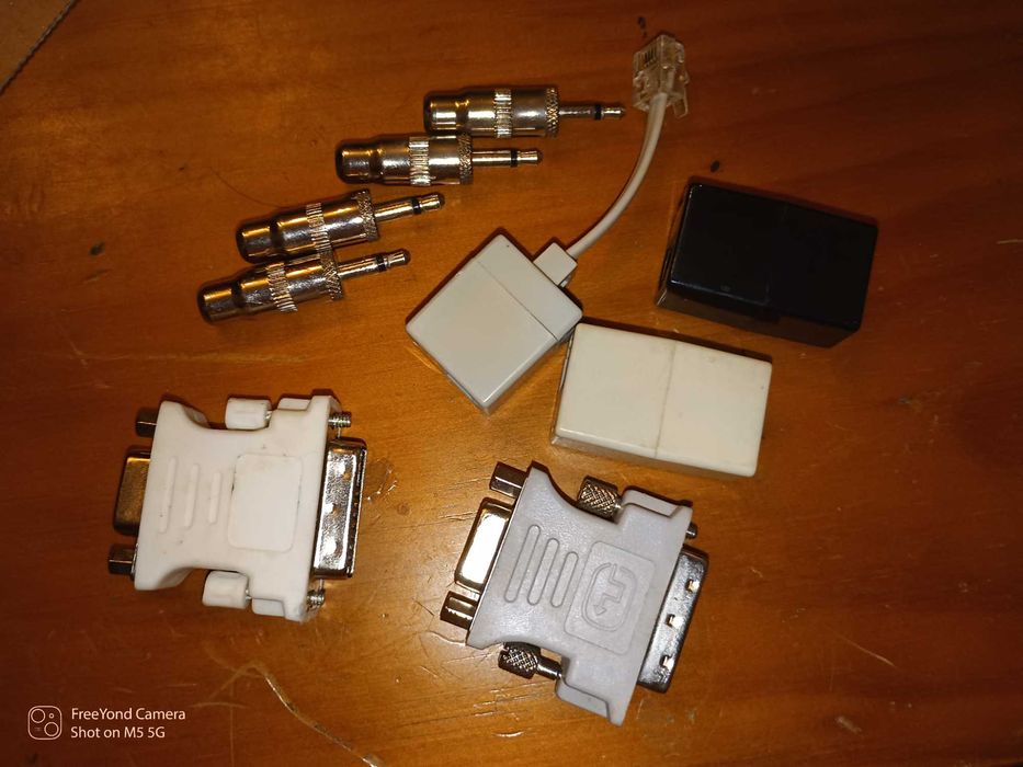 Varios cabos e adaptadores para informatica