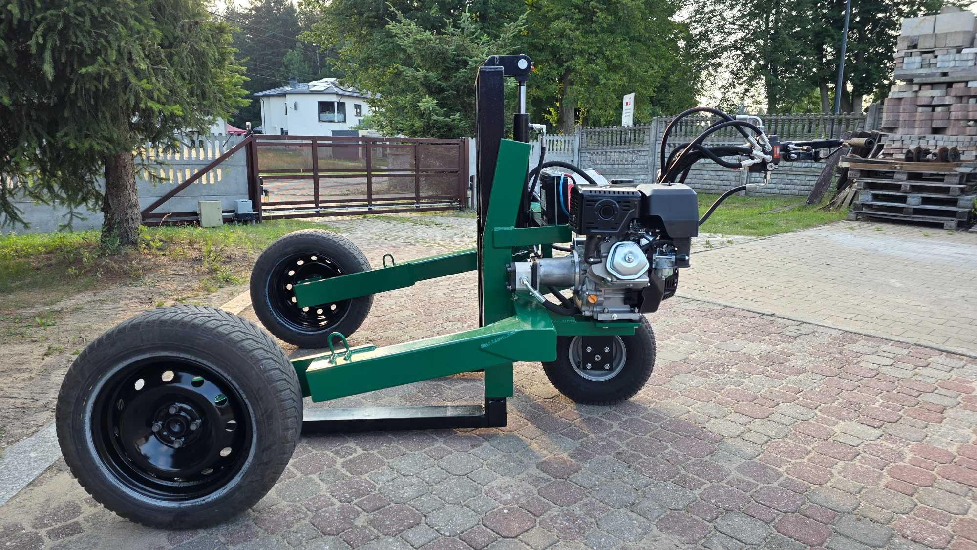 Terenowy Wózek paletowy | Paleciak | Spalinowy | 1500 kg