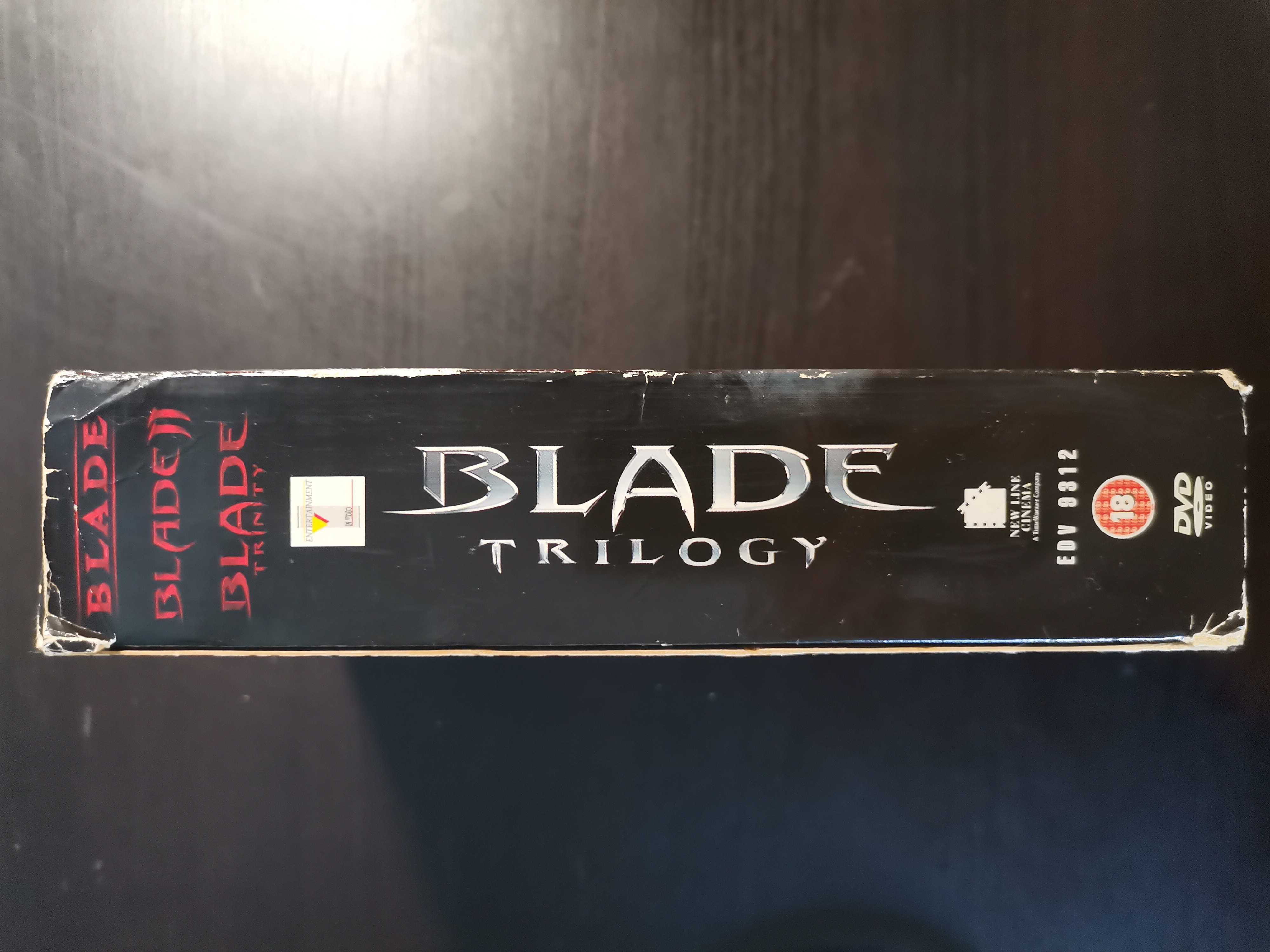 Trilogia Blade (Blade, Blade II e Blade Trinity) + extras