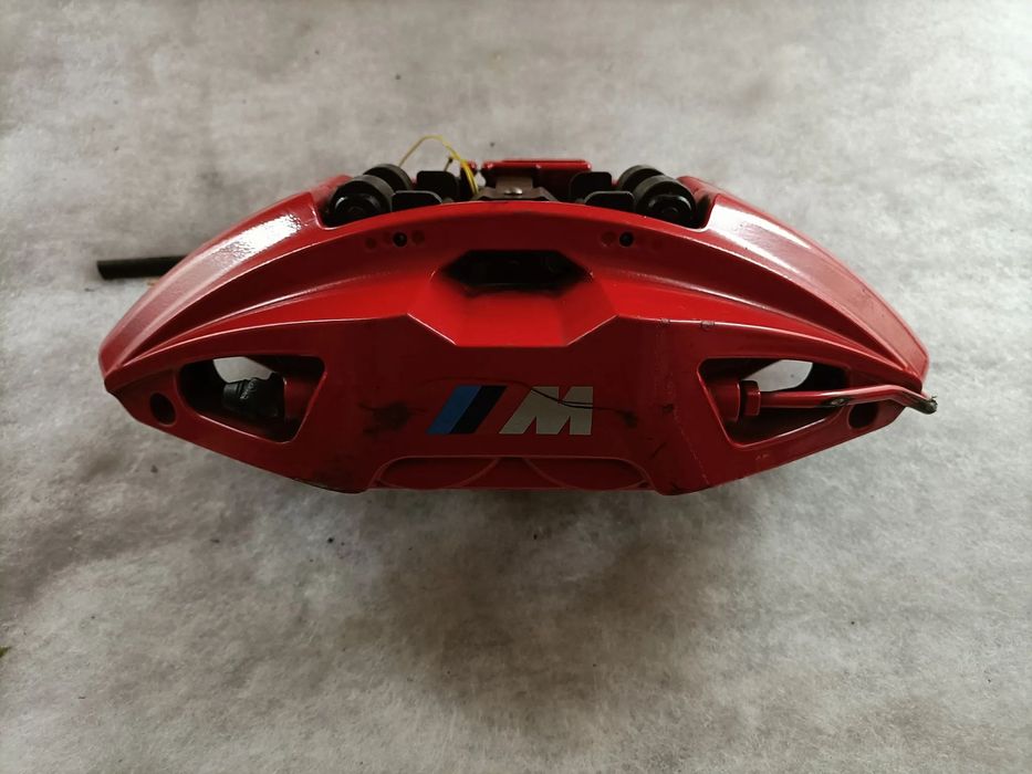 BMW G30 G20 G01 G02 X3 X4 G30 M-PAKIET ZACISK LEWY PRZÓD KLOCKI 348