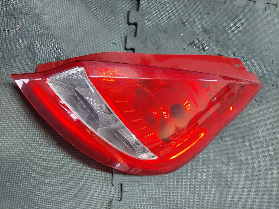 farolim traz drt ford fiesta