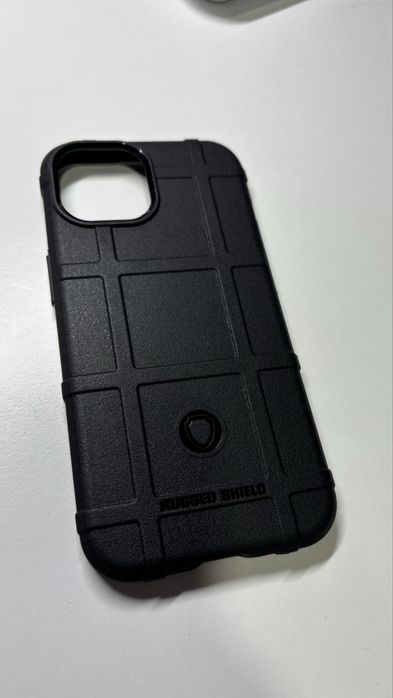 Чохол на iphone 15 rugged shield