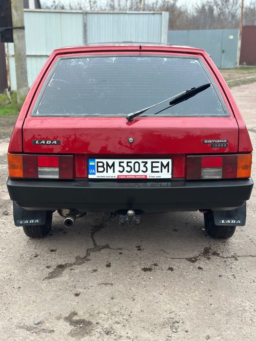 Машина ваз 2109!