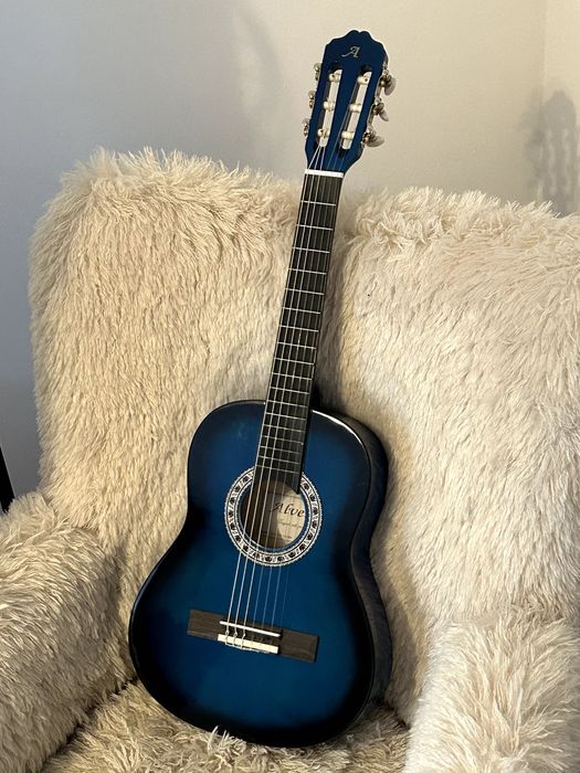 Gitara klasyczna Alvera 3/4 niebieska – GOTOWA DO GRY, Nowe struny