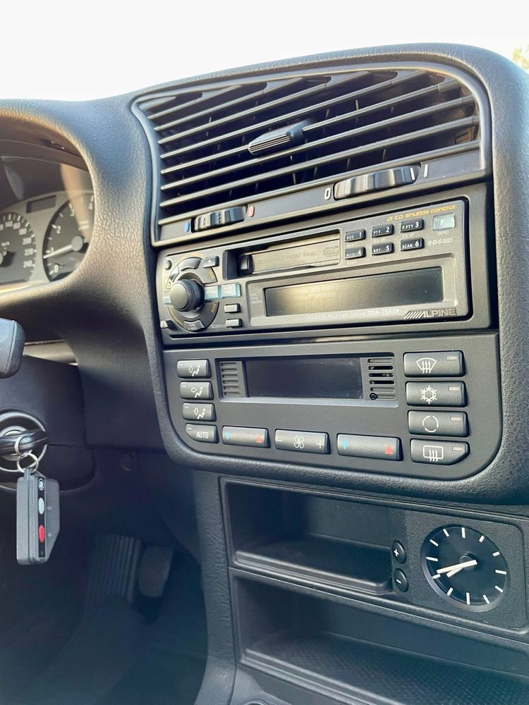 BMW E36 318iS de 1996