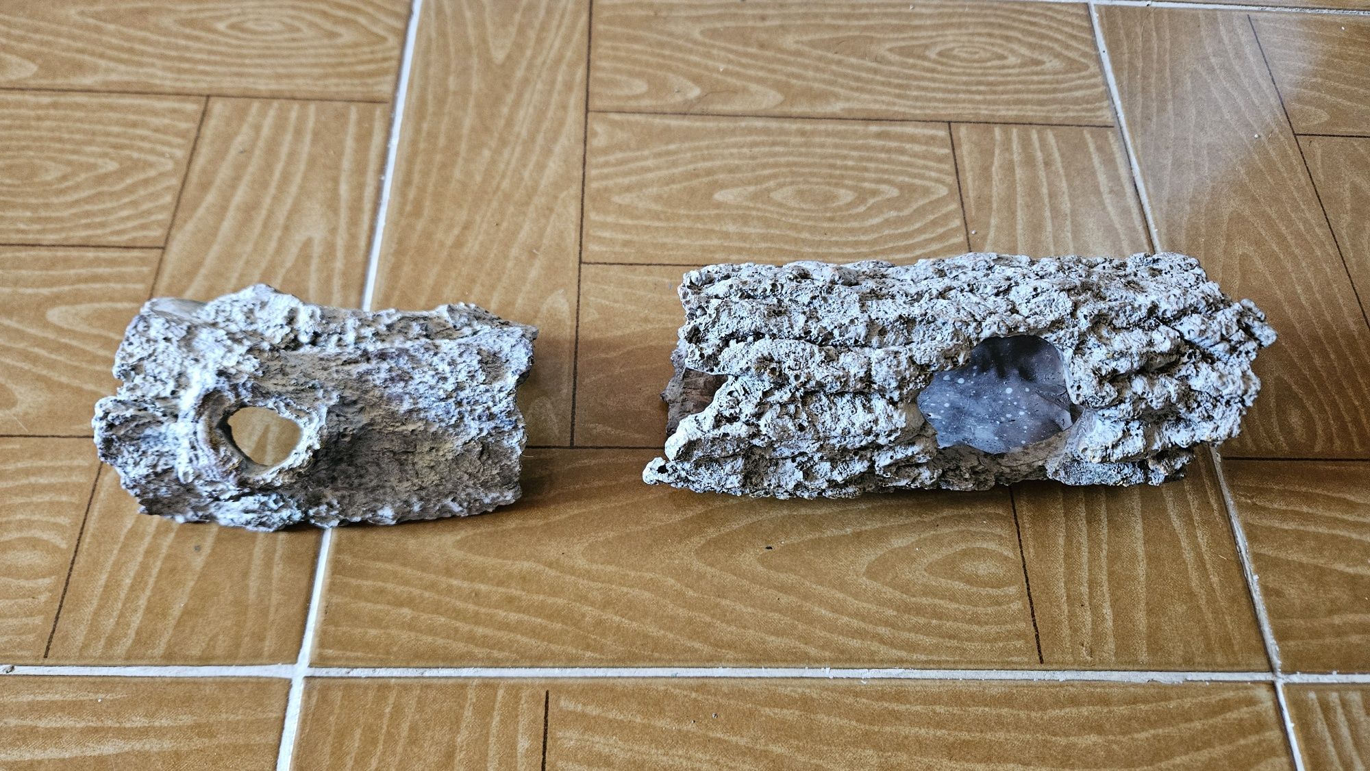 2 Troncos de Plástico efeito Madeira (Aquários/Terrarios)