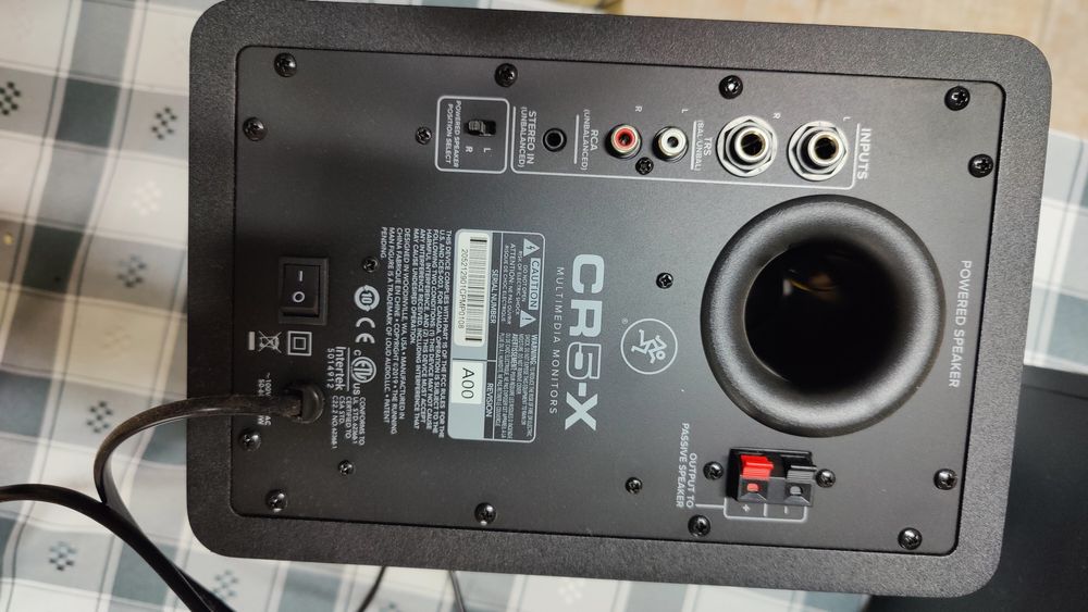 Colunas monitoras + subwoofer Mackie cr5-x e cr8s-x bluetooth