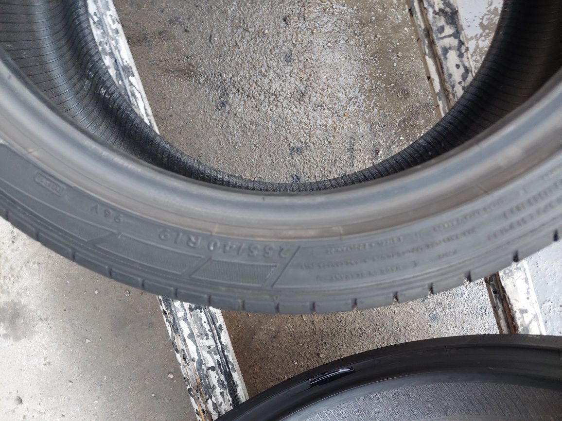 255.40.R19 Dunlop 255 40 19