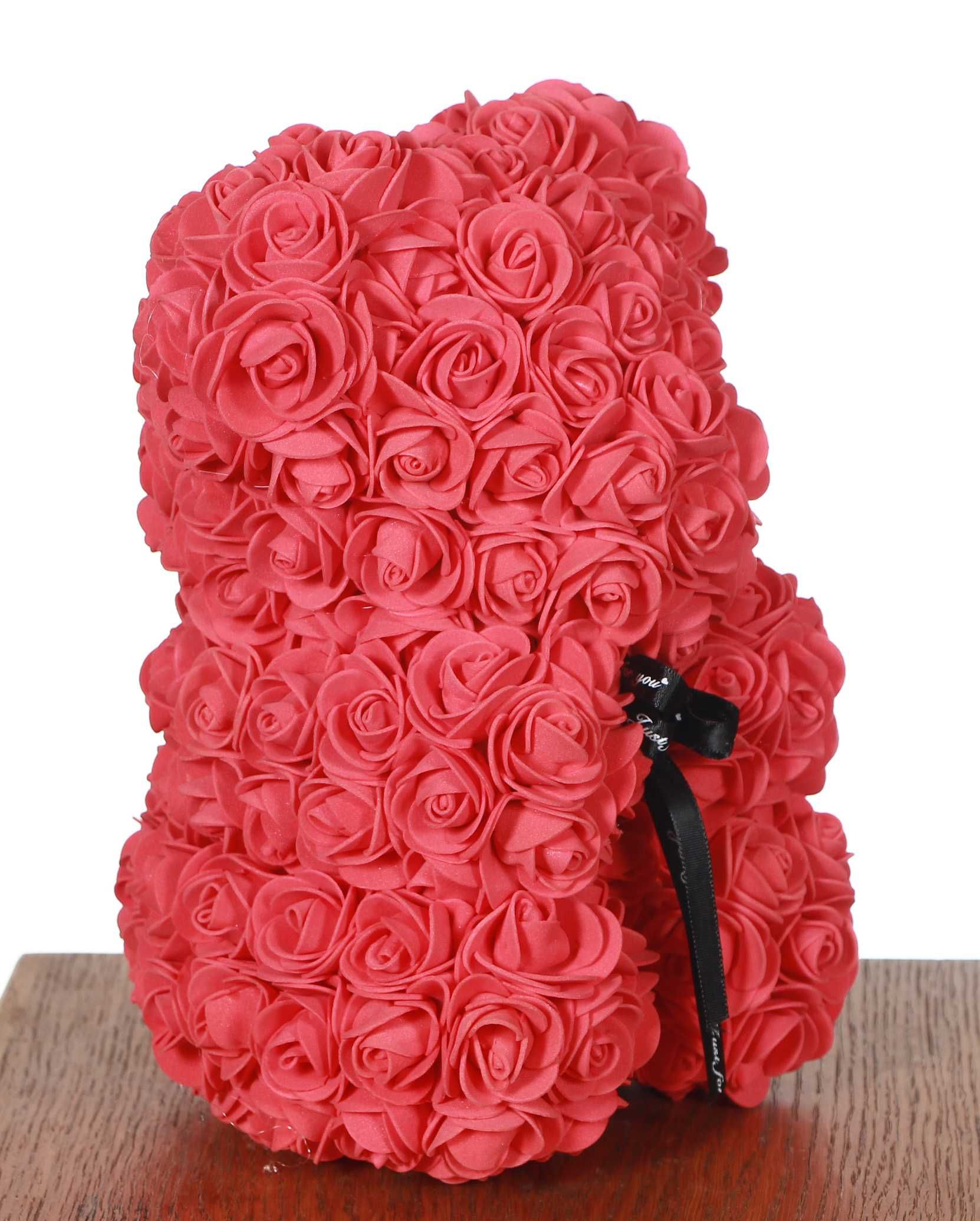 Miś z Róż Czerwony 25 cm