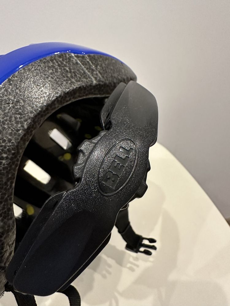 Велошолом Bell Nomad with MIPS (52–57 см)