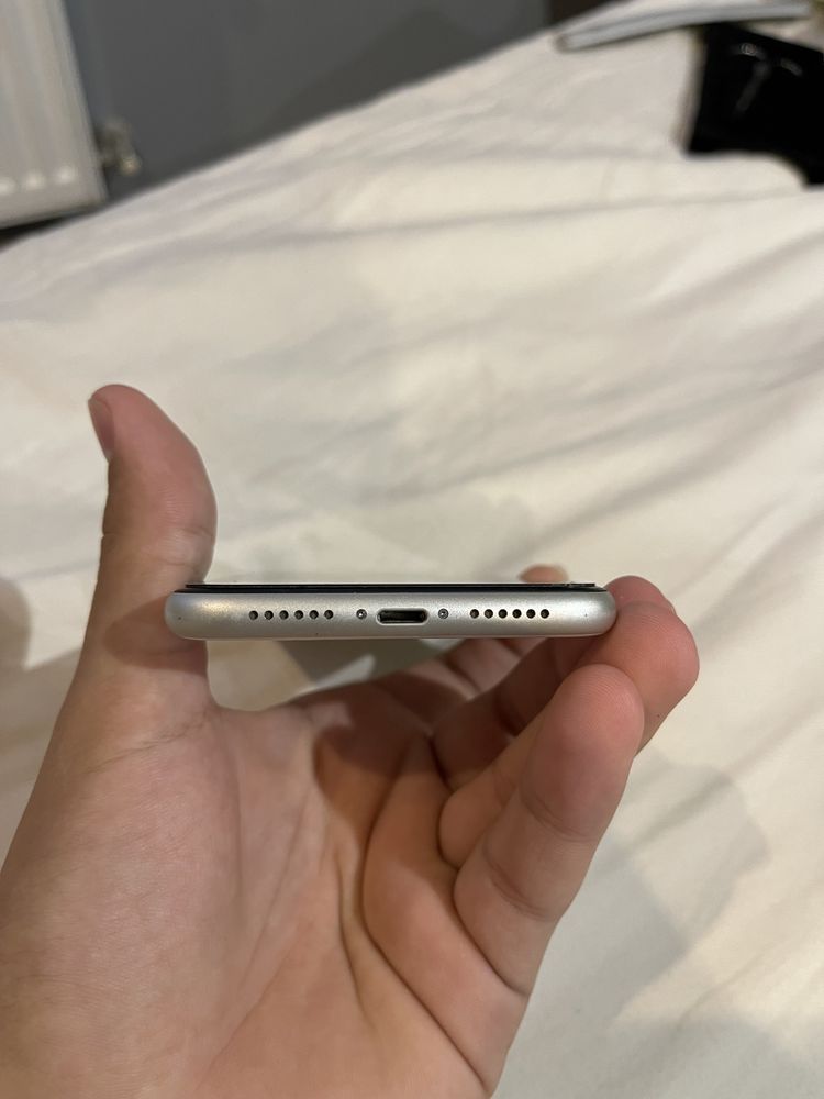 Продам iPhone 11 на 256GB