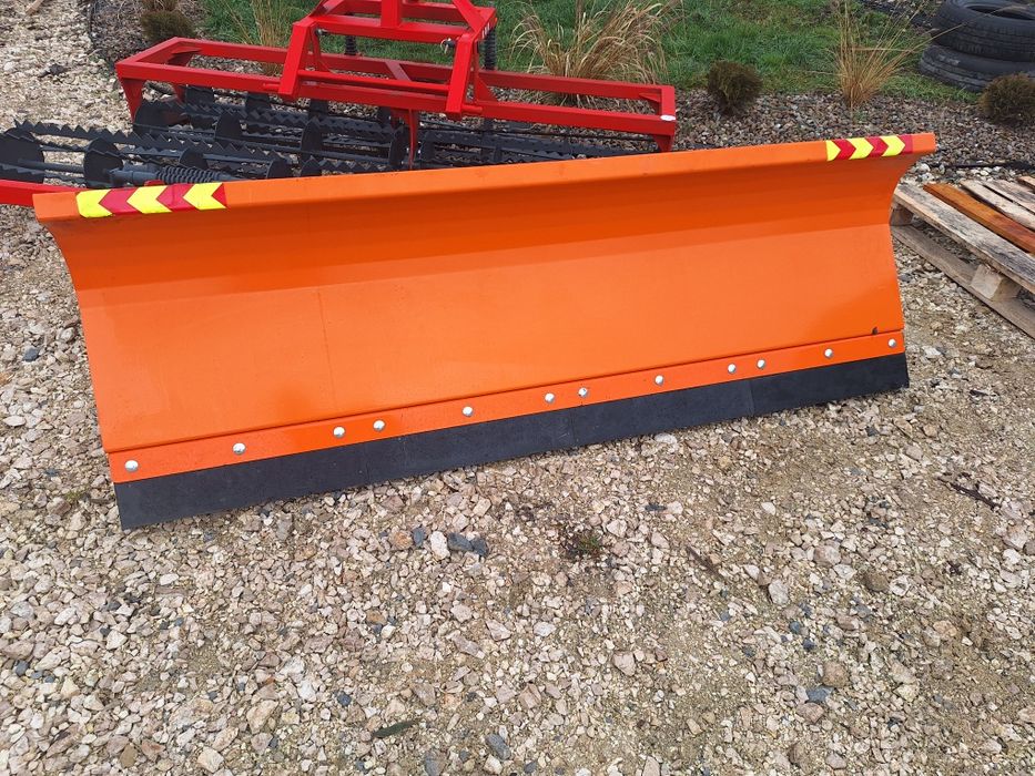 Pług do śniegu do ciągnika,  pług do ciągnika,  różne mocowania