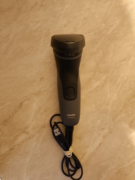 Бритва  Philips series 3000,1000