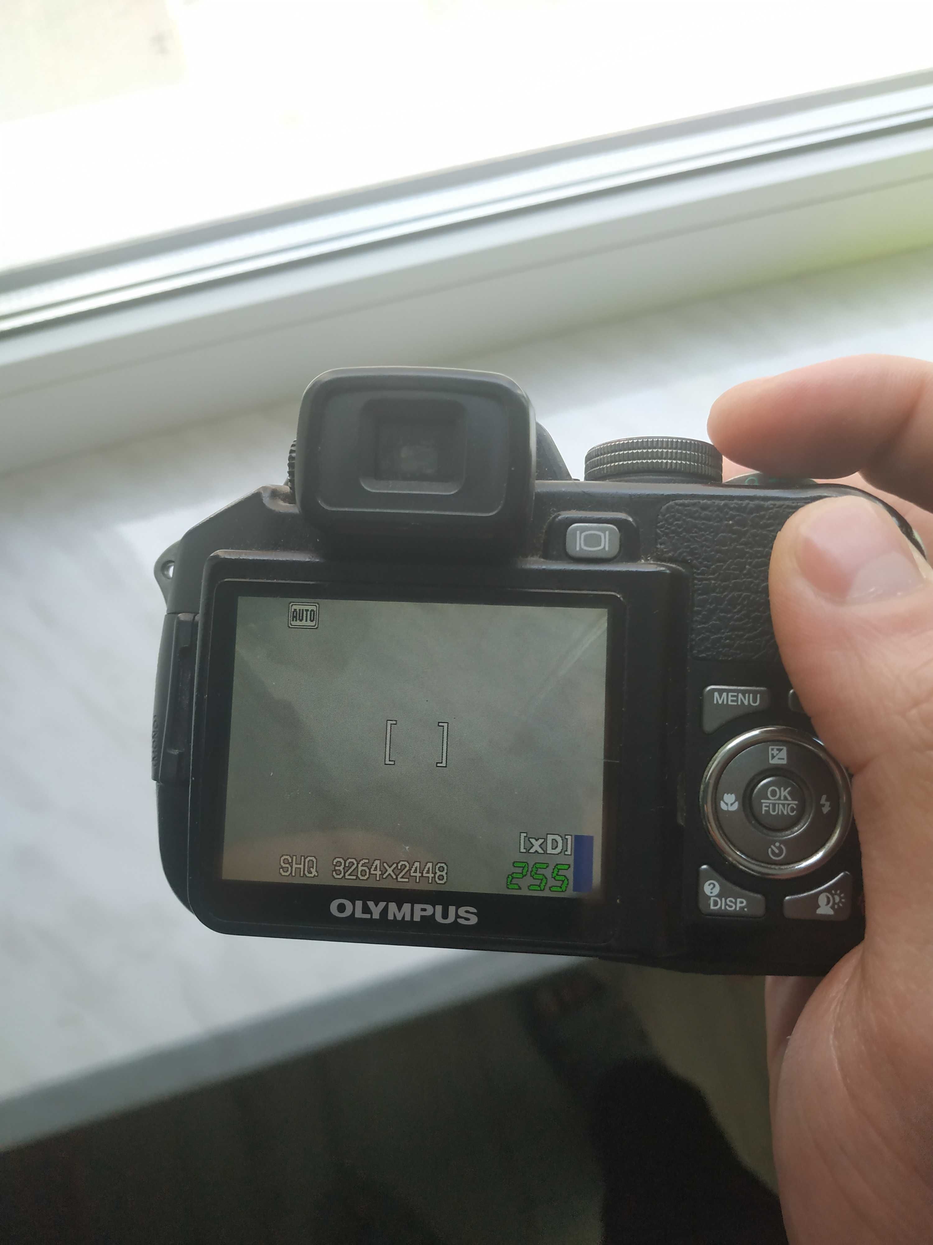 Olympus sp-560uz