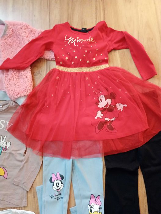 Ubrania dla dziewczynki rozmiar 110/116