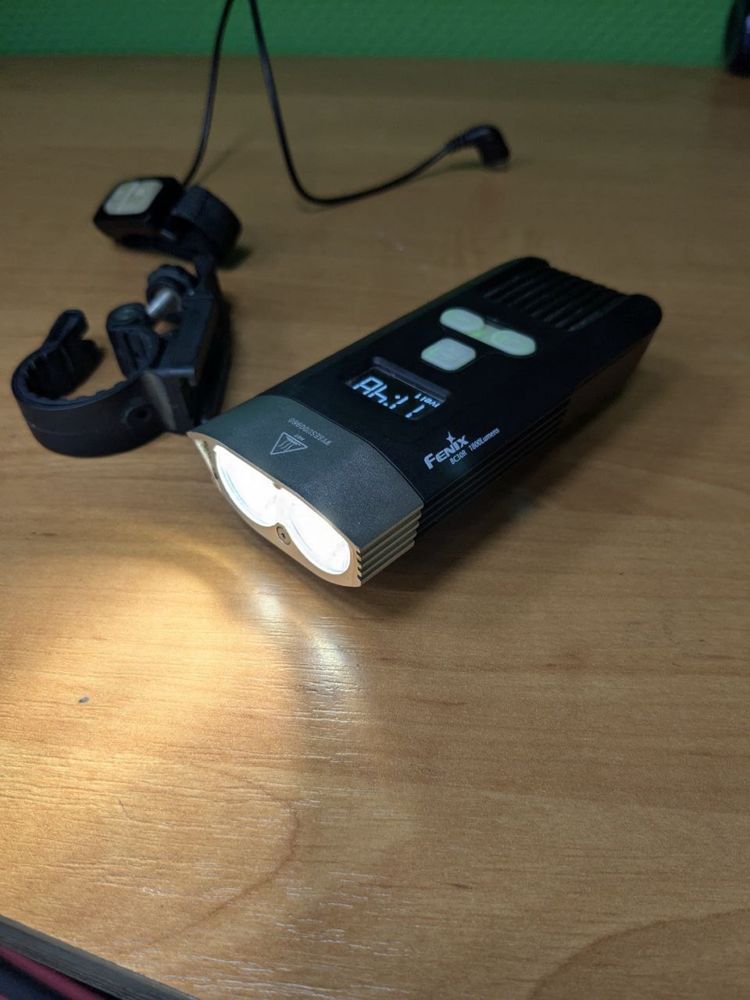 Фонарь велосипедный fenix bc30r 1800 lumens