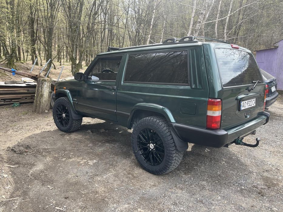 Джип Cherokee 2000