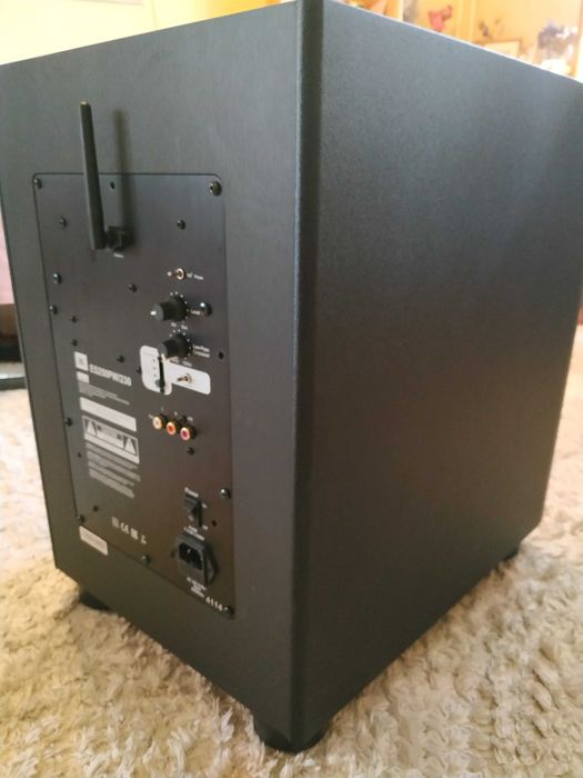 potężny subwoofer JBL ES 250pw 400/700W + adapter bezprzewodowy