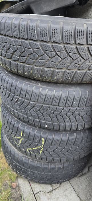 Sprzedam opony zimowe 15 firestone felgi kolpaki skoda rapid