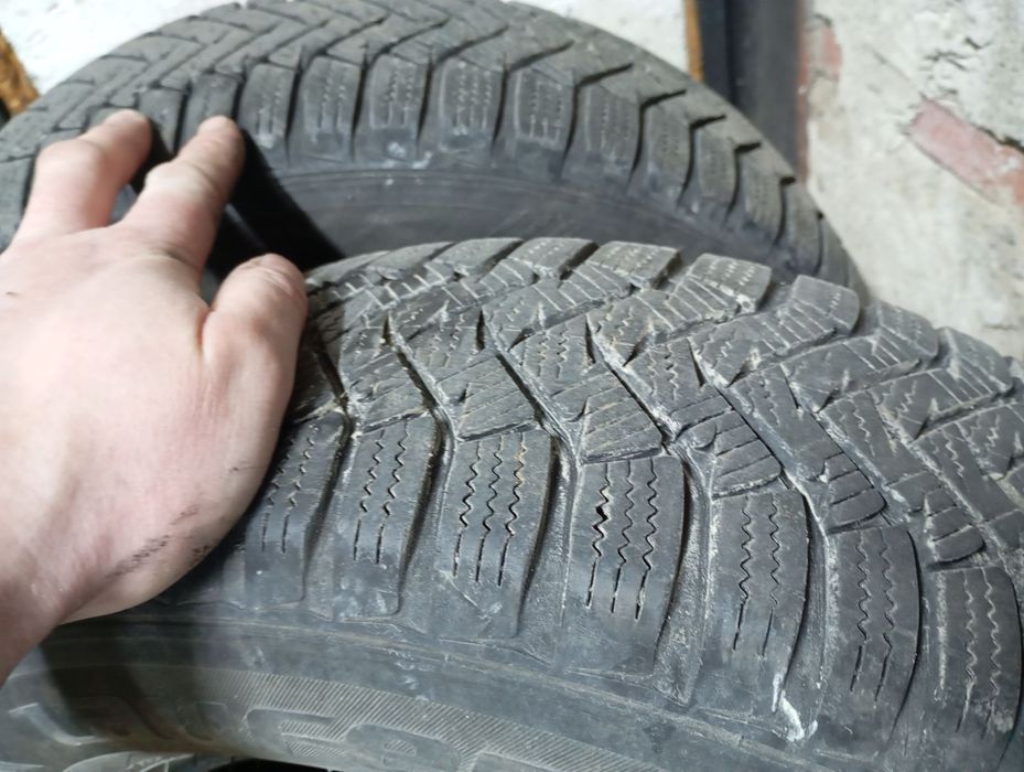 Шини зимові/Laufenn r13 175/70 2020 рік