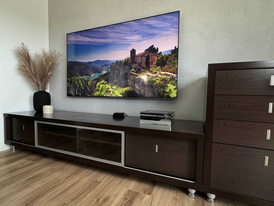 Komplet mebli Red Apple - szafka RTV + komoda + witryna barek