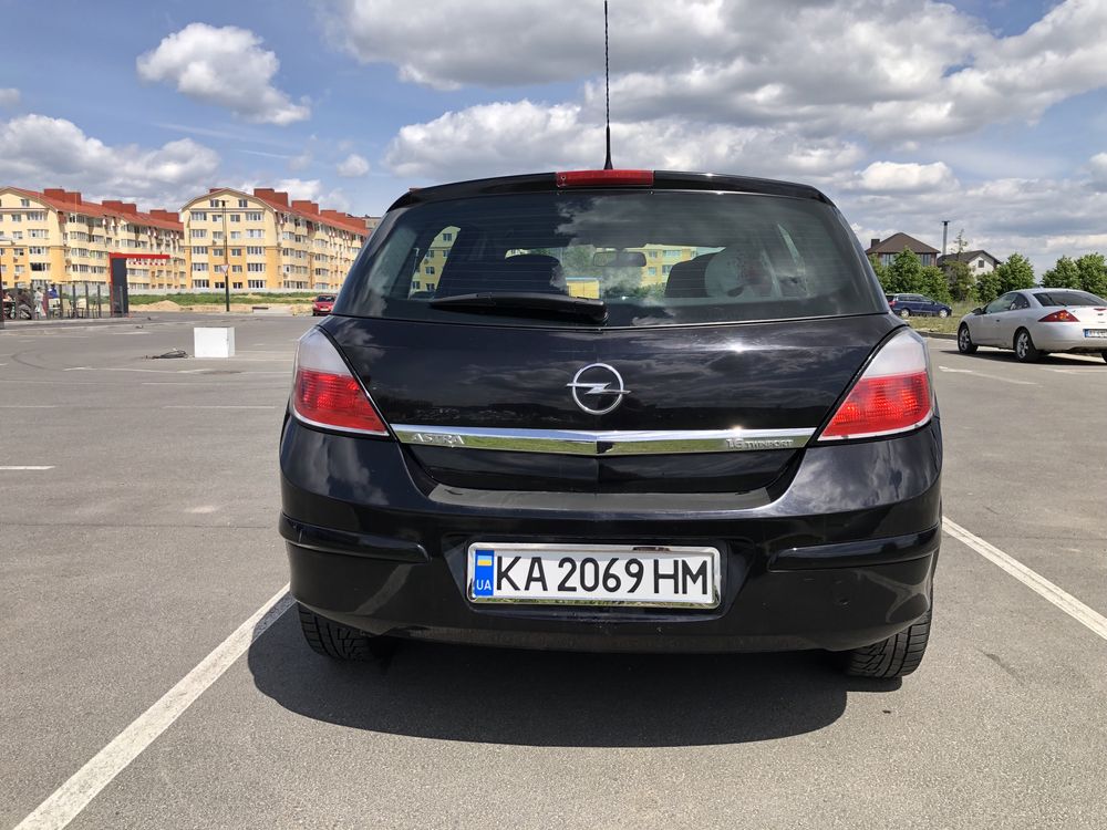 Opel Astra H 1.6 мкпп