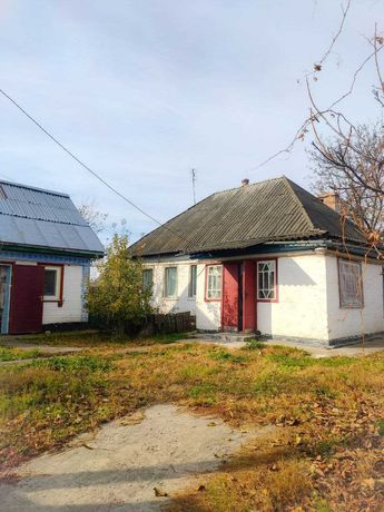 Продається будинок в с. Дубіївка