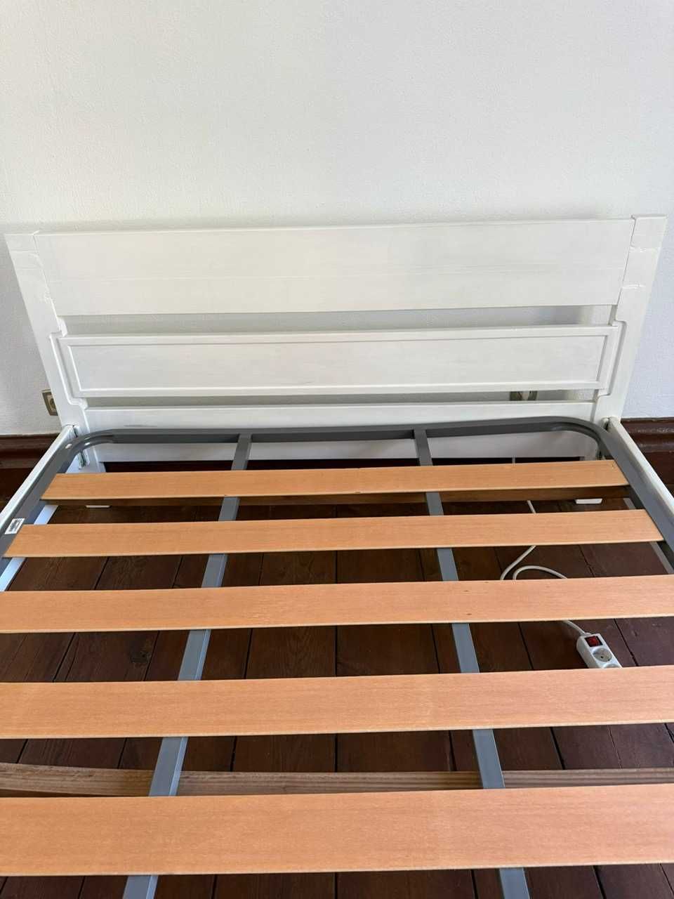 cama de casal em pinho branca
