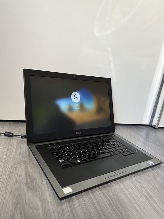 Ноутбук Dell Latitude