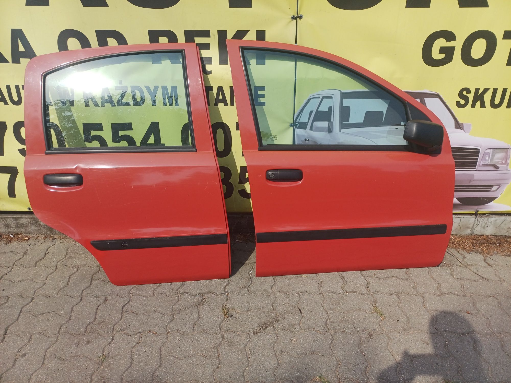 Fiat panda II 2 drzwi kompletne prawy tył tylne