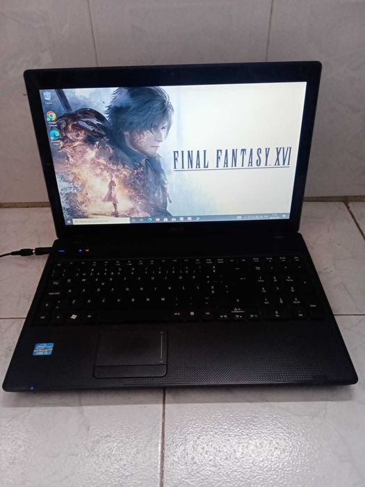 Portátil i3 Acer Aspire 5742