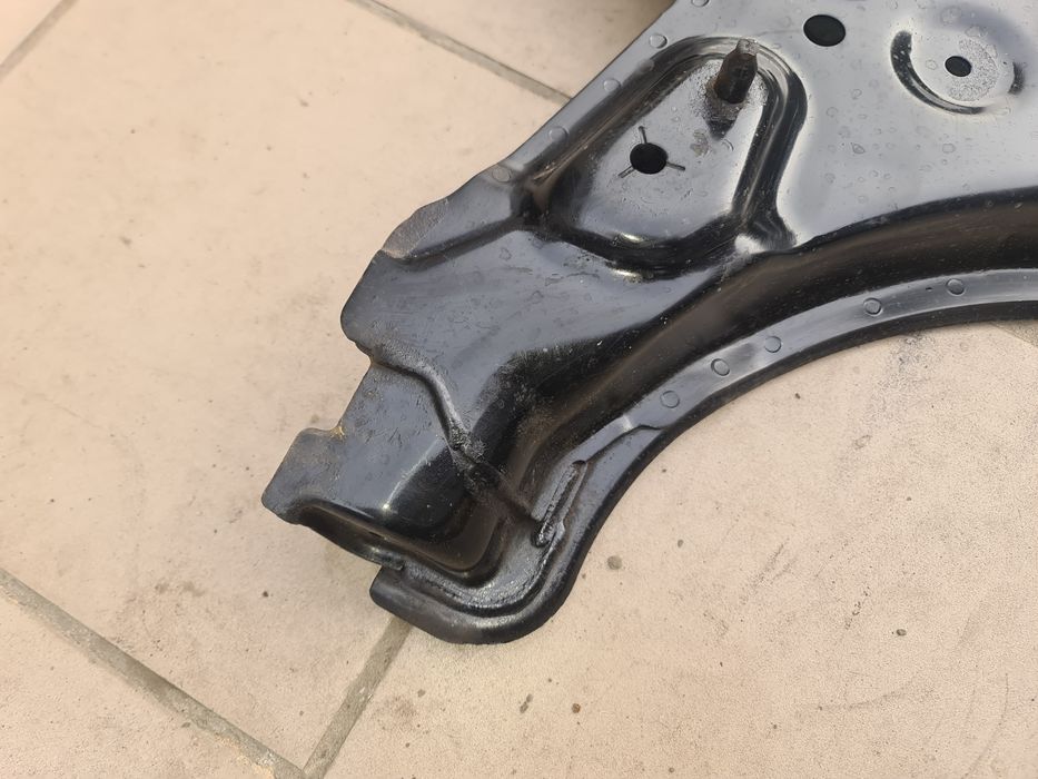 Продам балка передняя сузуки лиана 2005гв